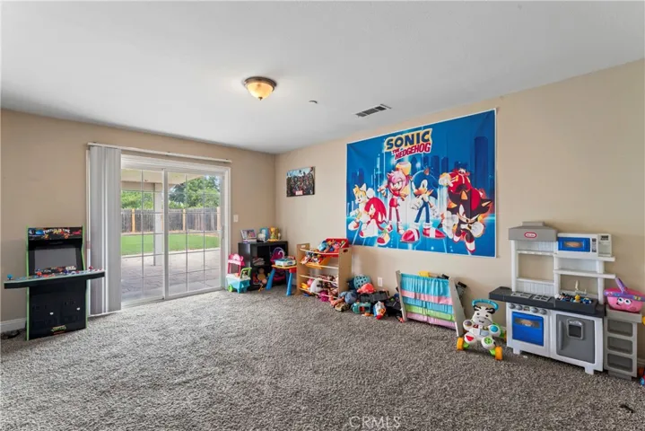 6604 Tokay Avenue, Fontana, California 92336