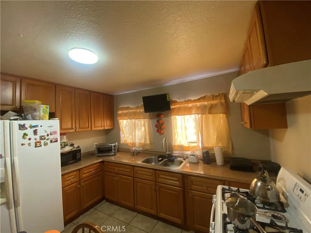12065 Aztec Lane, Adelanto, California 92301 home-pic-44