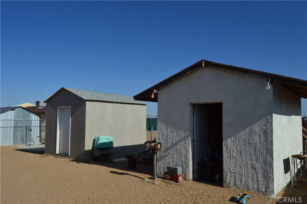 12065 Aztec Lane, Adelanto, California 92301 home-pic-24