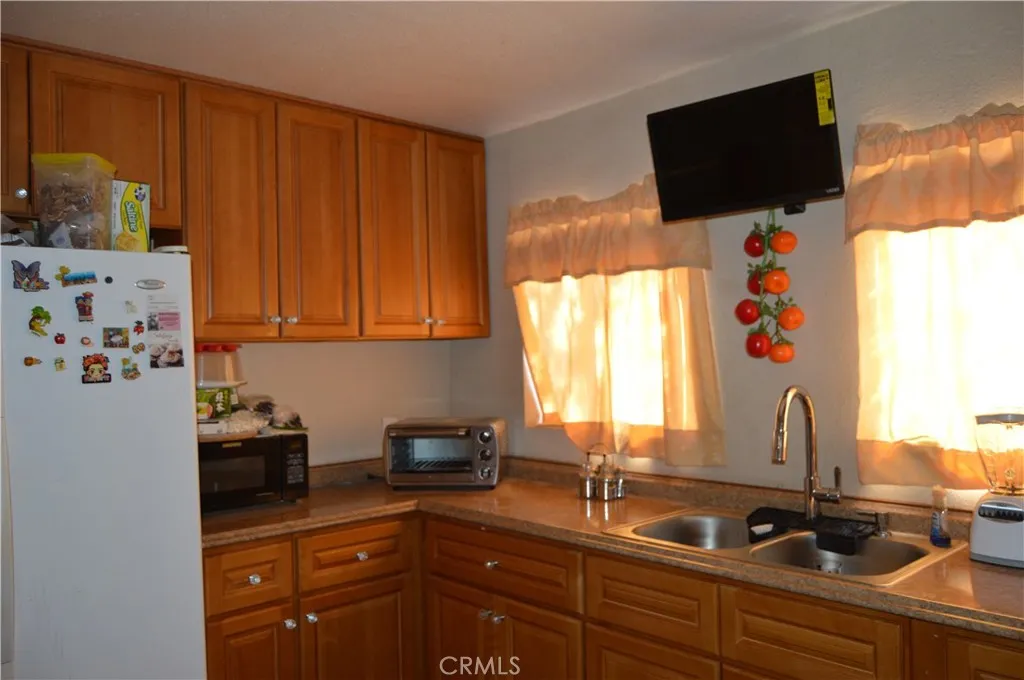 12065 Aztec Lane, Adelanto, California 92301 home-pic-47
