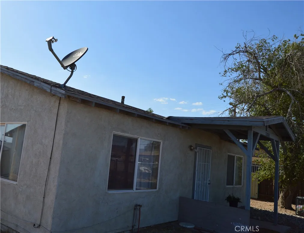 12065 Aztec Lane, Adelanto, California 92301 home-pic-7