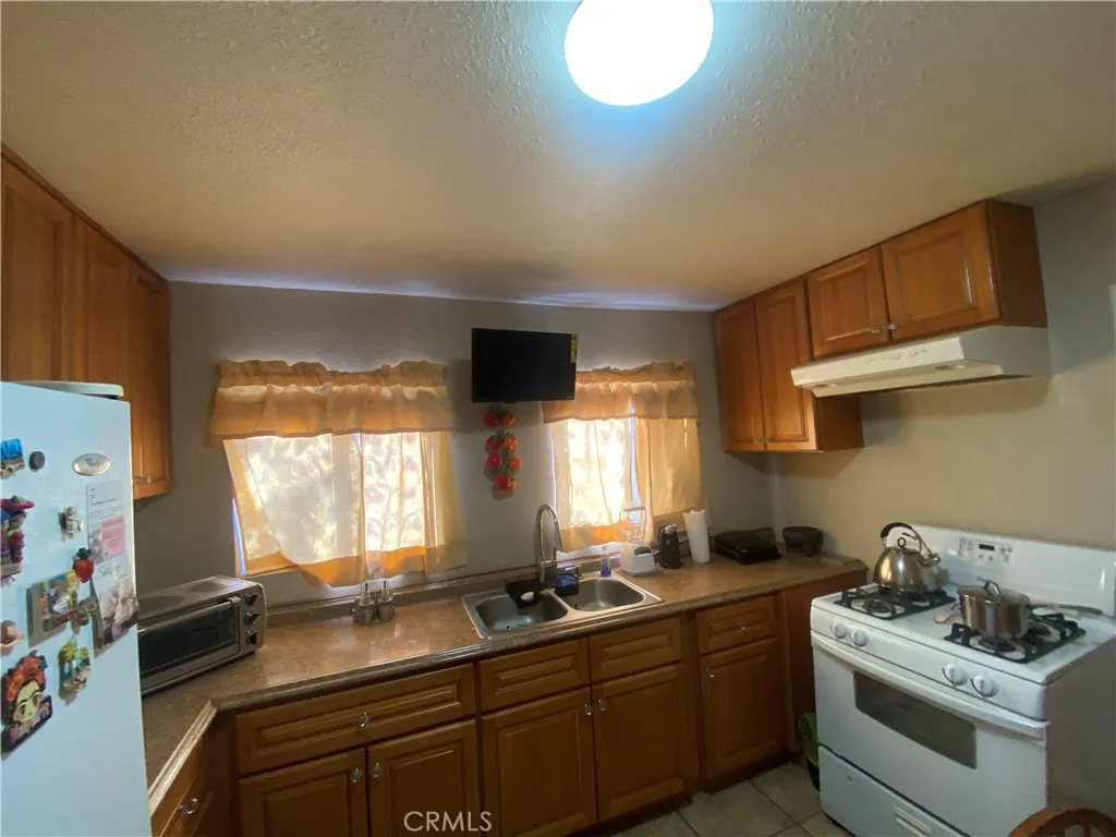 12065 Aztec Lane, Adelanto, California 92301 home-pic-42