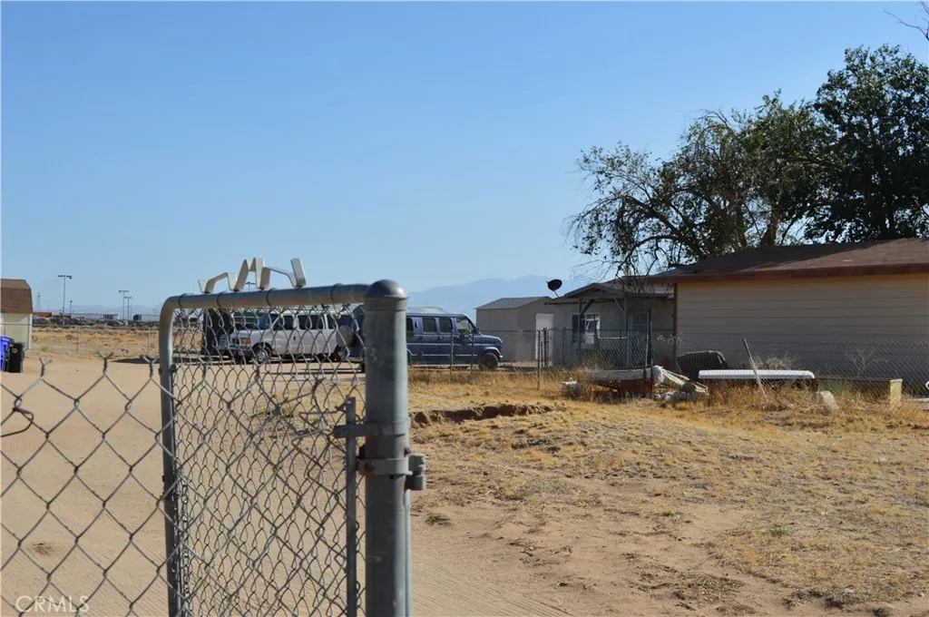 12065 Aztec Lane, Adelanto, California 92301 home-pic-19