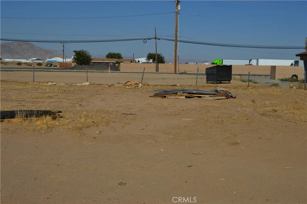12065 Aztec Lane, Adelanto, California 92301 home-pic-31
