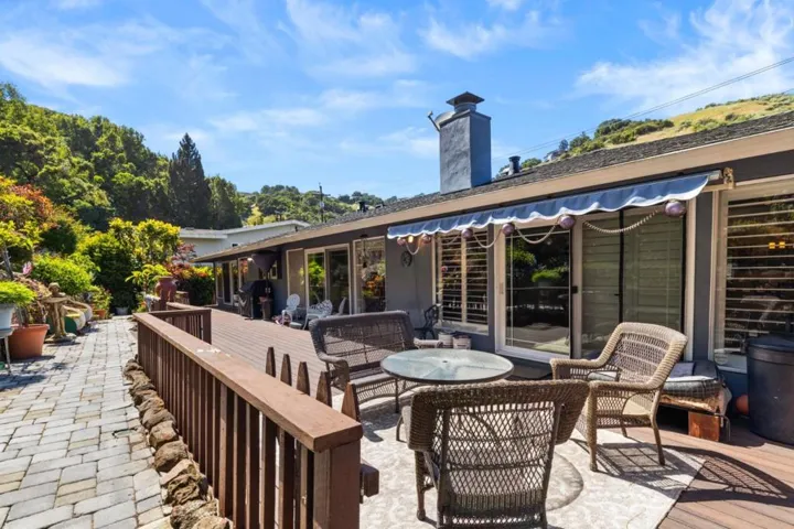 3155 Brittan Avenue, San Carlos, California 94070