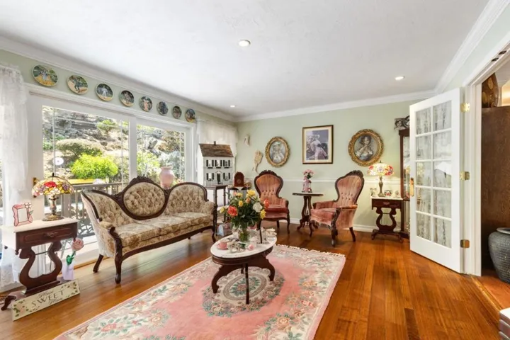 3155 Brittan Avenue, San Carlos, California 94070