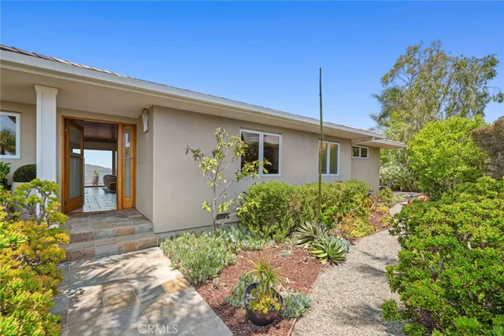  Ideally located minutes from iconic beaches, scenic trails, top-rated schools, and Laguna’s vibrant arts, dining, and cultural scene.