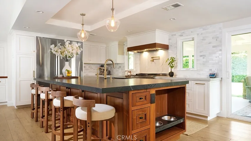 27022 Mariscal Lane, Mission Viejo, California 92691