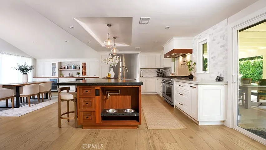 27022 Mariscal Lane, Mission Viejo, California 92691