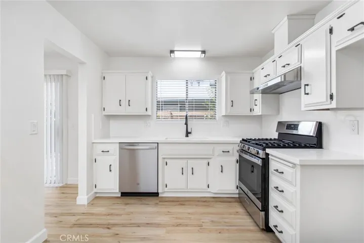 719 Lorraine Lane, Hemet, California 92543