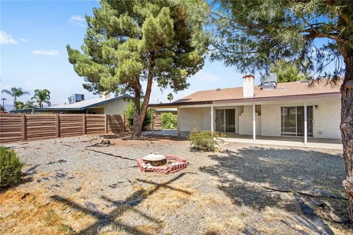 719 Lorraine Lane, Hemet, California 92543