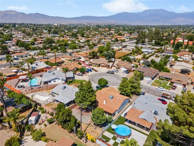 719 Lorraine Lane, Hemet, California 92543