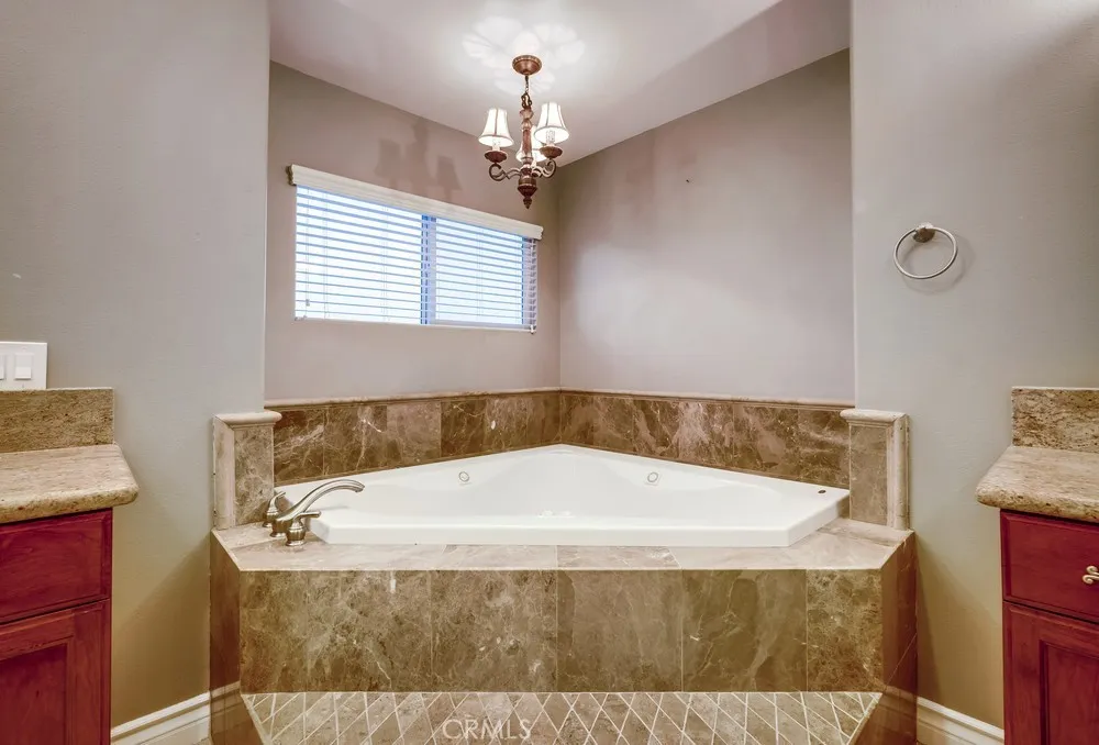 322 E 19th Street, Upland, California 91784 home-pic-50