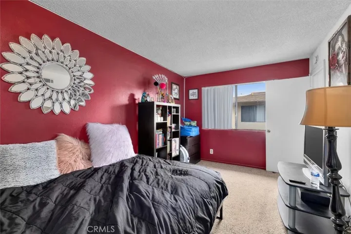 Unit B:​​‌​​​​‌​​‌‌​​‌​​​‌‌​​​‌​​‌‌​​‌‌​​‌‌​​​​ Bedroom