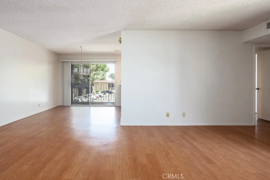 42849 15th Street W 4, Lancaster, California 93534 home-pic-2