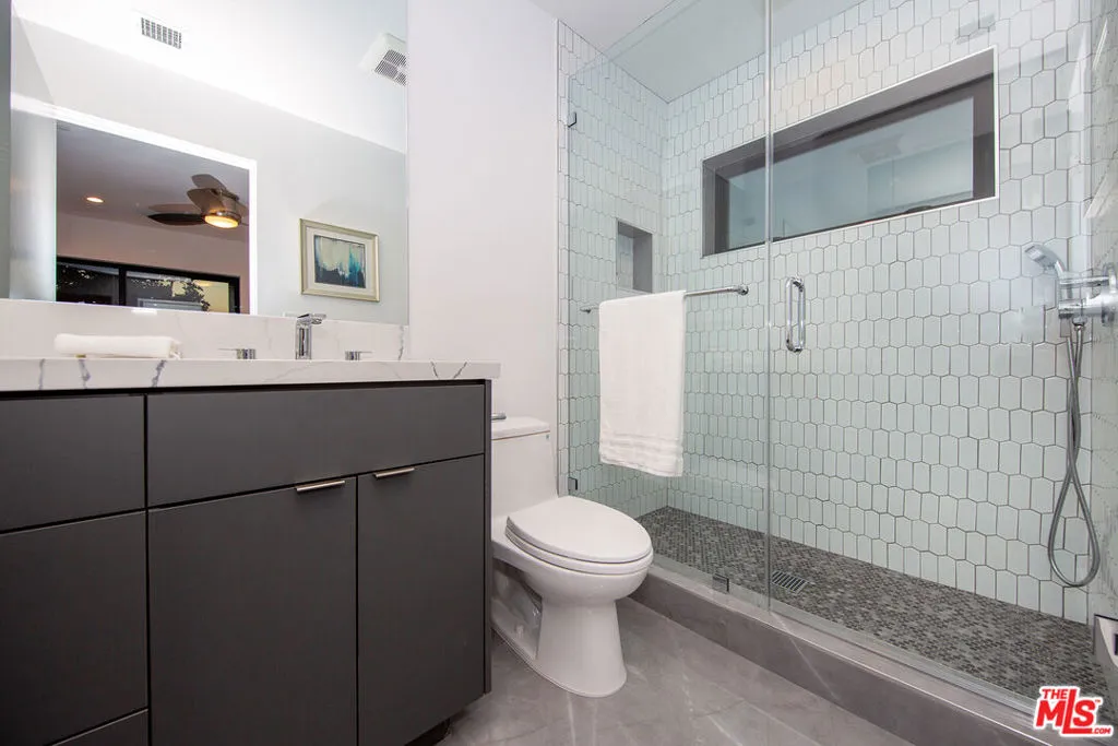 1810 S Sherbourne Drive, Los Angeles, California 90035 home-pic-18