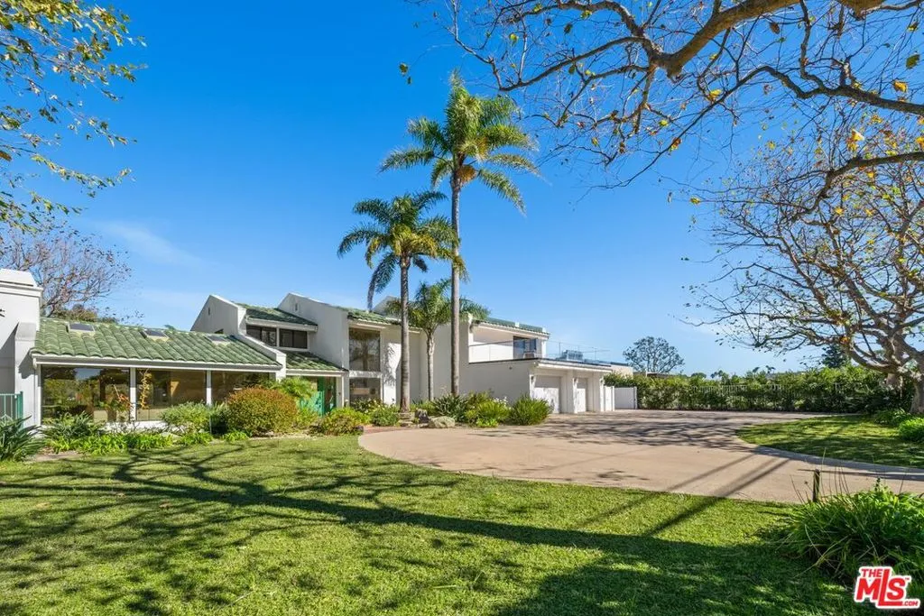 29417 Bluewater Road, Malibu, California 90265, 4 Bedrooms Bedrooms, ,4 BathroomsBathrooms,Residential Lease,For Rent,Bluewater,25557951