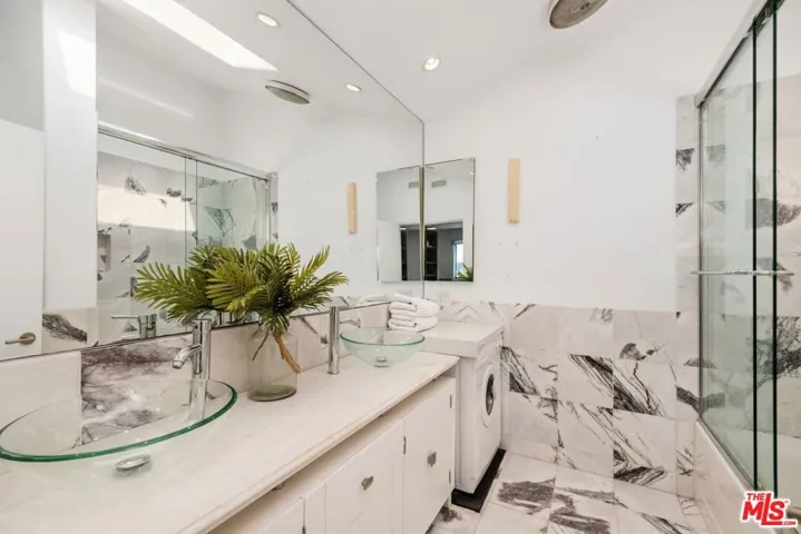 29417 Bluewater Road, Malibu, California 90265
