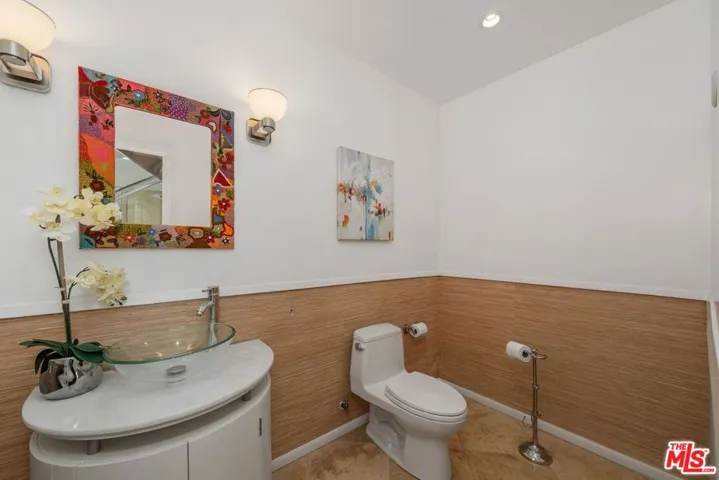 29417 Bluewater Road, Malibu, California 90265