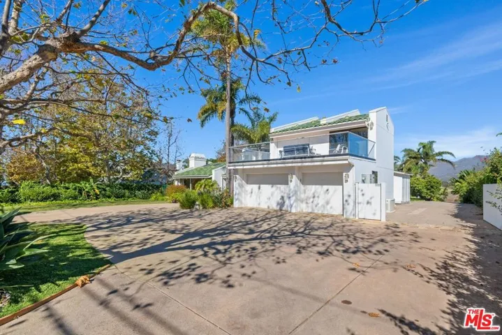 29417 Bluewater Road, Malibu, California 90265