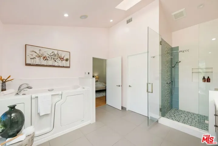 29417 Bluewater Road, Malibu, California 90265