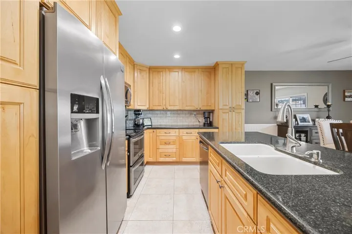 10270 Durango River Court, Fountain Valley, California 92708