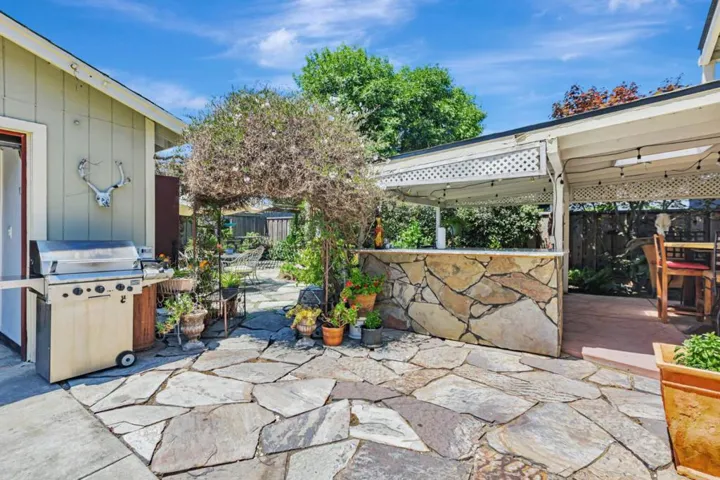 484 E Evelyn Avenue, Sunnyvale, California 94086