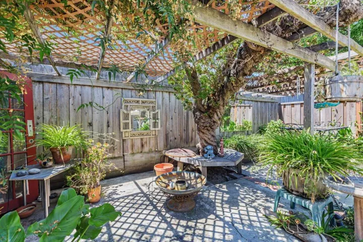 484 E Evelyn Avenue, Sunnyvale, California 94086