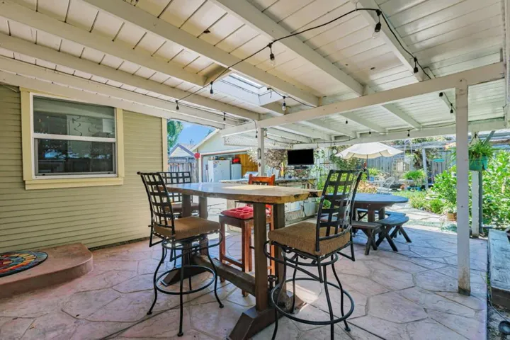 484 E Evelyn Avenue, Sunnyvale, California 94086