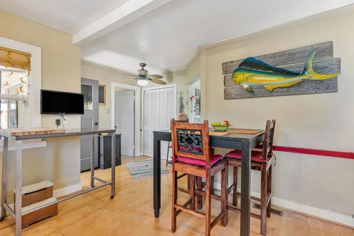 484 E Evelyn Avenue, Sunnyvale, California 94086
