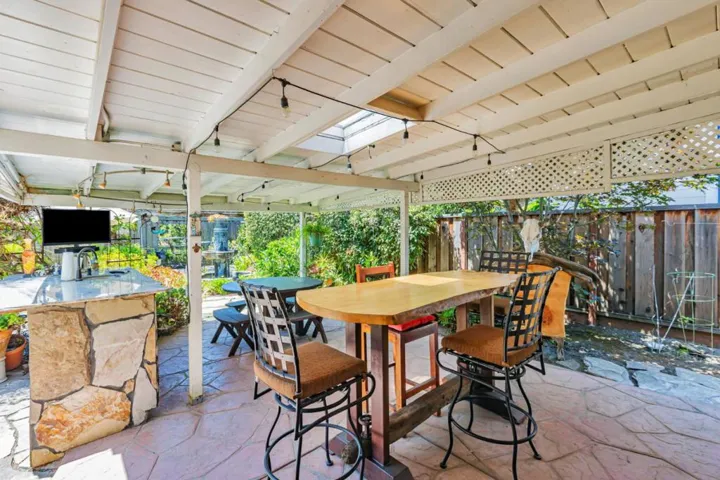 484 E Evelyn Avenue, Sunnyvale, California 94086