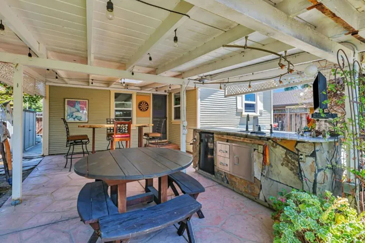 484 E Evelyn Avenue, Sunnyvale, California 94086