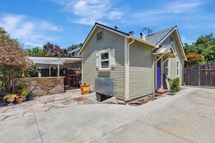 484 E Evelyn Avenue, Sunnyvale, California 94086