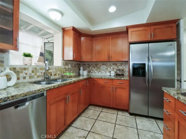 27045 Shorewood Road, Rancho Palos Verdes, California 90275