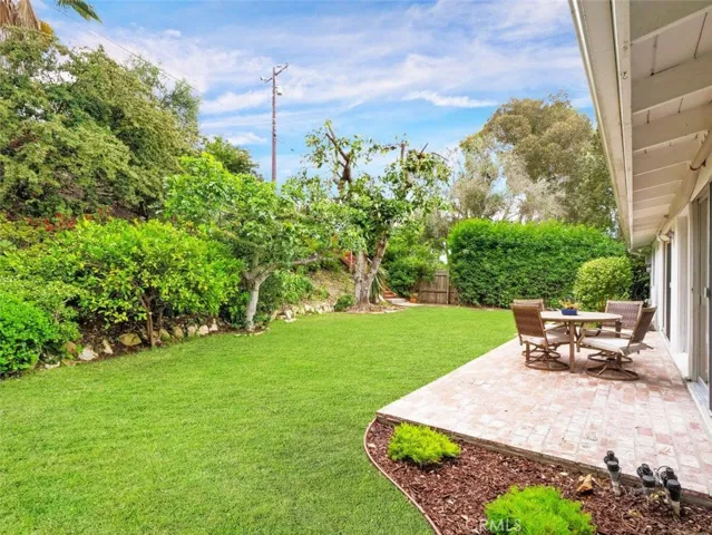 27045 Shorewood Road, Rancho Palos Verdes, California 90275