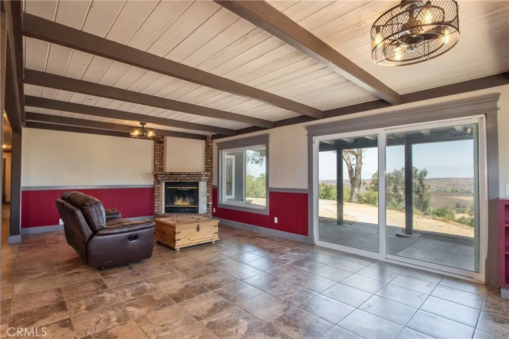 15455 Shelton Drive, Perris, California 92570 home-pic-7