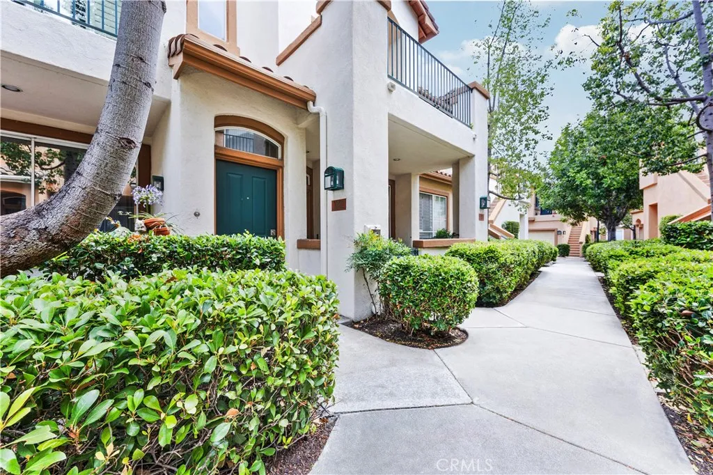 2702 Ladrillo Aisle 45, Irvine, California 92606, 2 Bedrooms Bedrooms, ,2 BathroomsBathrooms,Residential,For Sale,Ladrillo Aisle,TR25144260