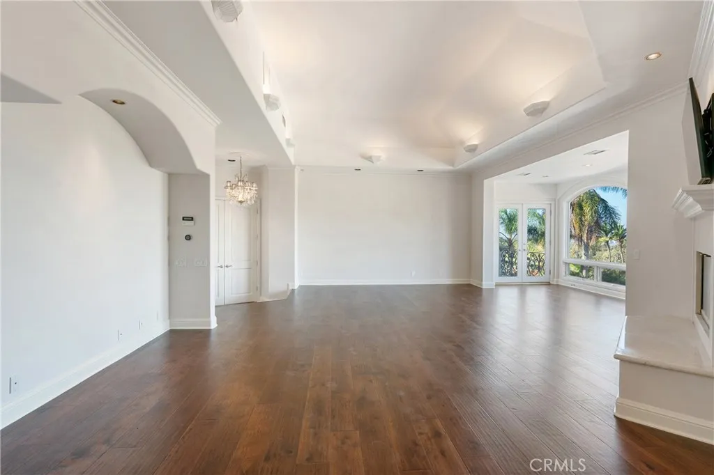 5081 E Copa De Oro Drive, Anaheim, California 92807 home-pic-25