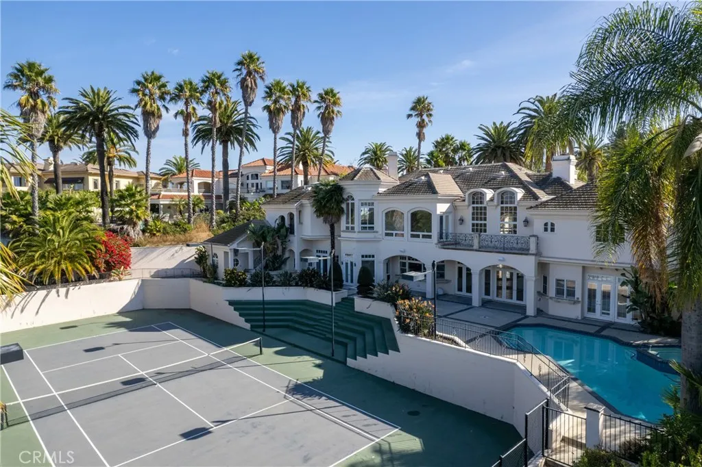 5081 E Copa De Oro Drive, Anaheim, California 92807 home-pic-64