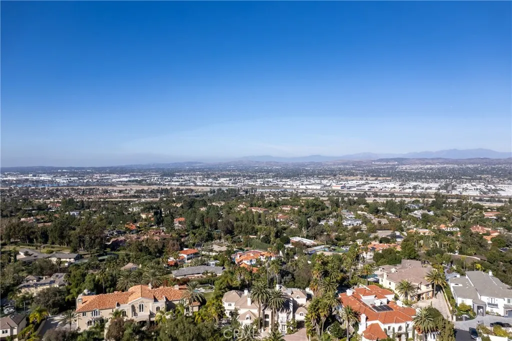 5081 E Copa De Oro Drive, Anaheim, California 92807 home-pic-65