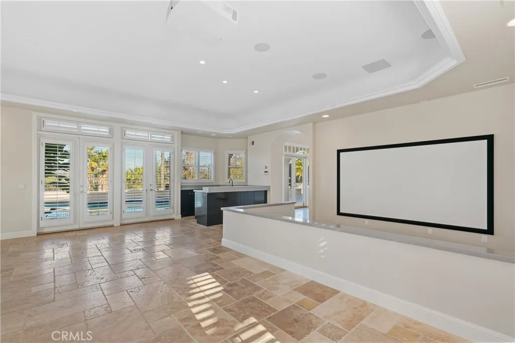 5081 E Copa De Oro Drive, Anaheim, California 92807 home-pic-15