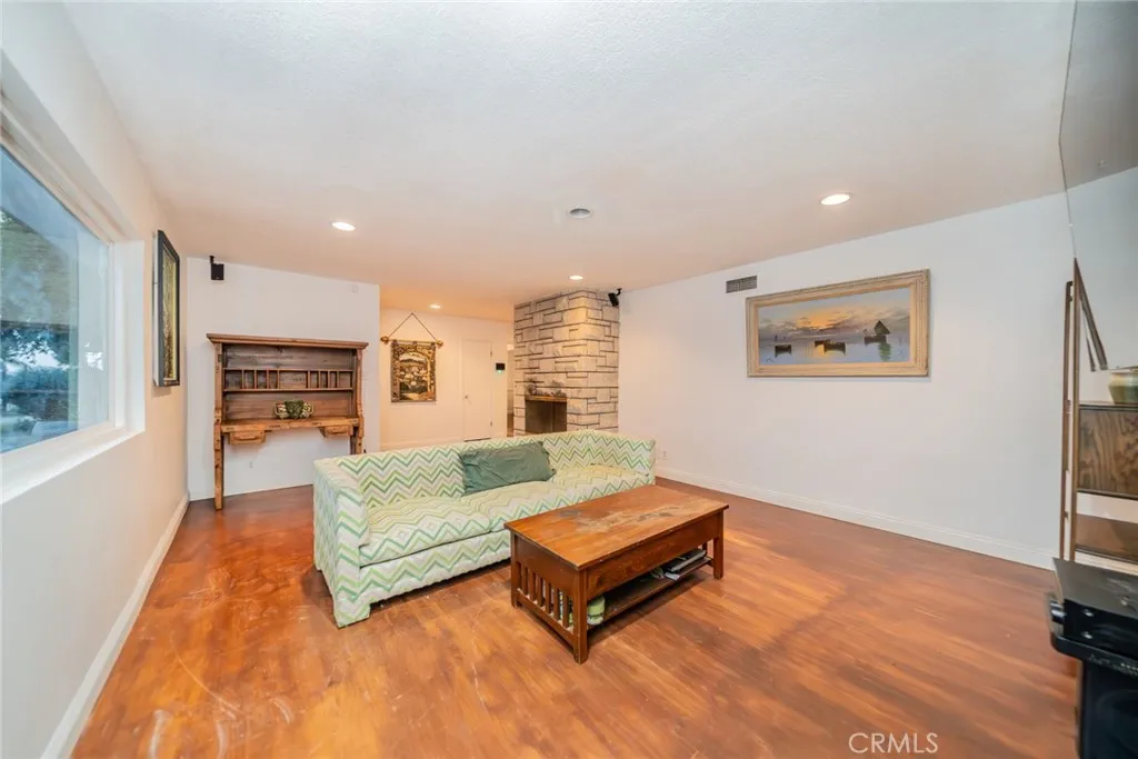 533 Via Vista Dr, Redlands, California 92373 home-pic-19