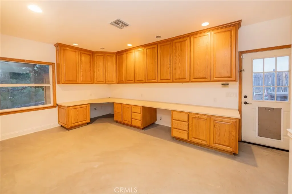 533 Via Vista Dr, Redlands, California 92373 home-pic-35
