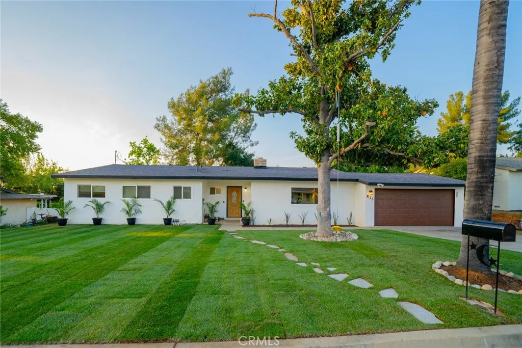 533 Via Vista Dr, Redlands, California 92373 home-pic-2