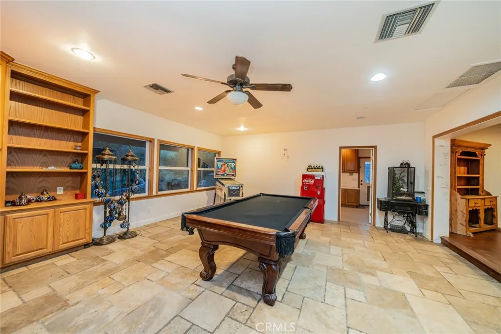 533 Via Vista Dr, Redlands, California 92373 home-pic-31