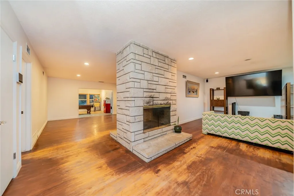 533 Via Vista Dr, Redlands, California 92373 home-pic-22