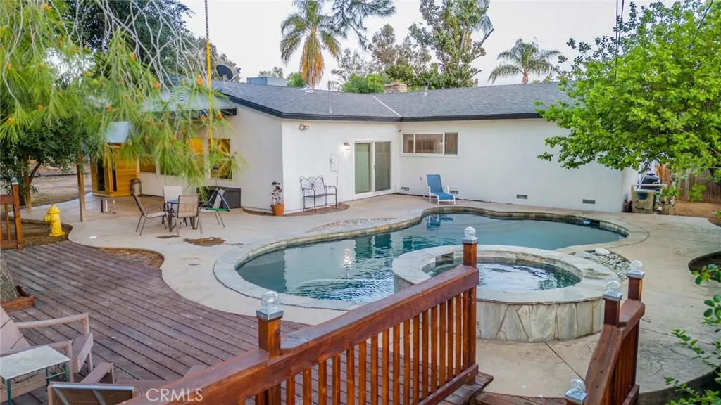 533 Via Vista Dr, Redlands, California 92373 home-pic-56