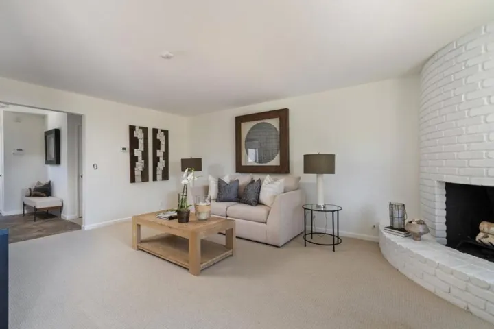 818 Sylvan Avenue, Mountain View, California 94041