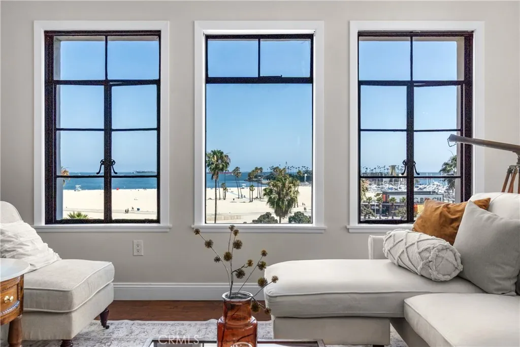 800 E Ocean Boulevard 201, Long Beach, California 90802 home-pic-5
