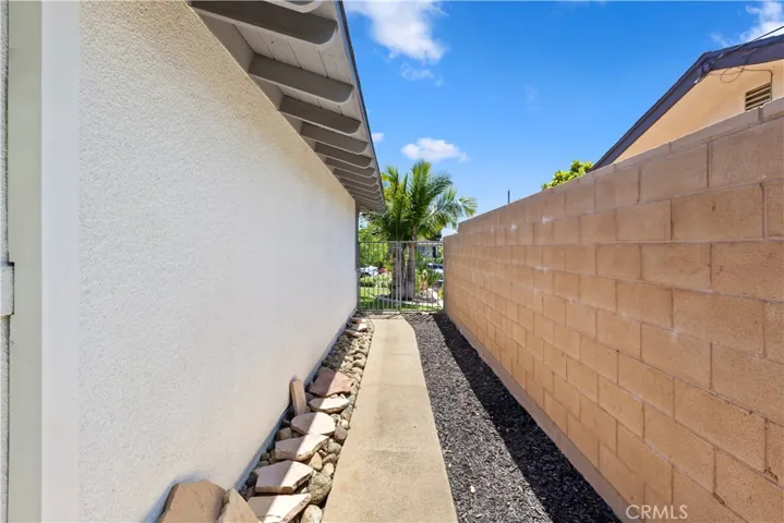 1335 N Vallejo Way, Upland, California 91786